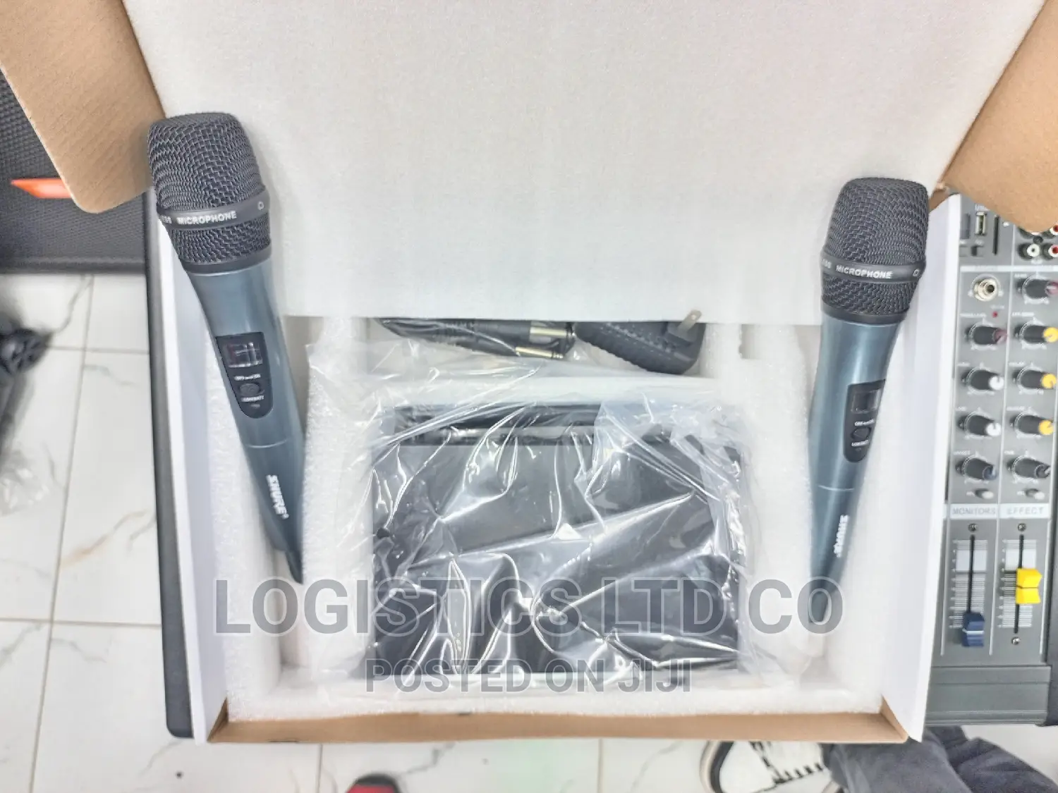 Shure UR 6800 Dual Channel UHF Wireless Microphone System