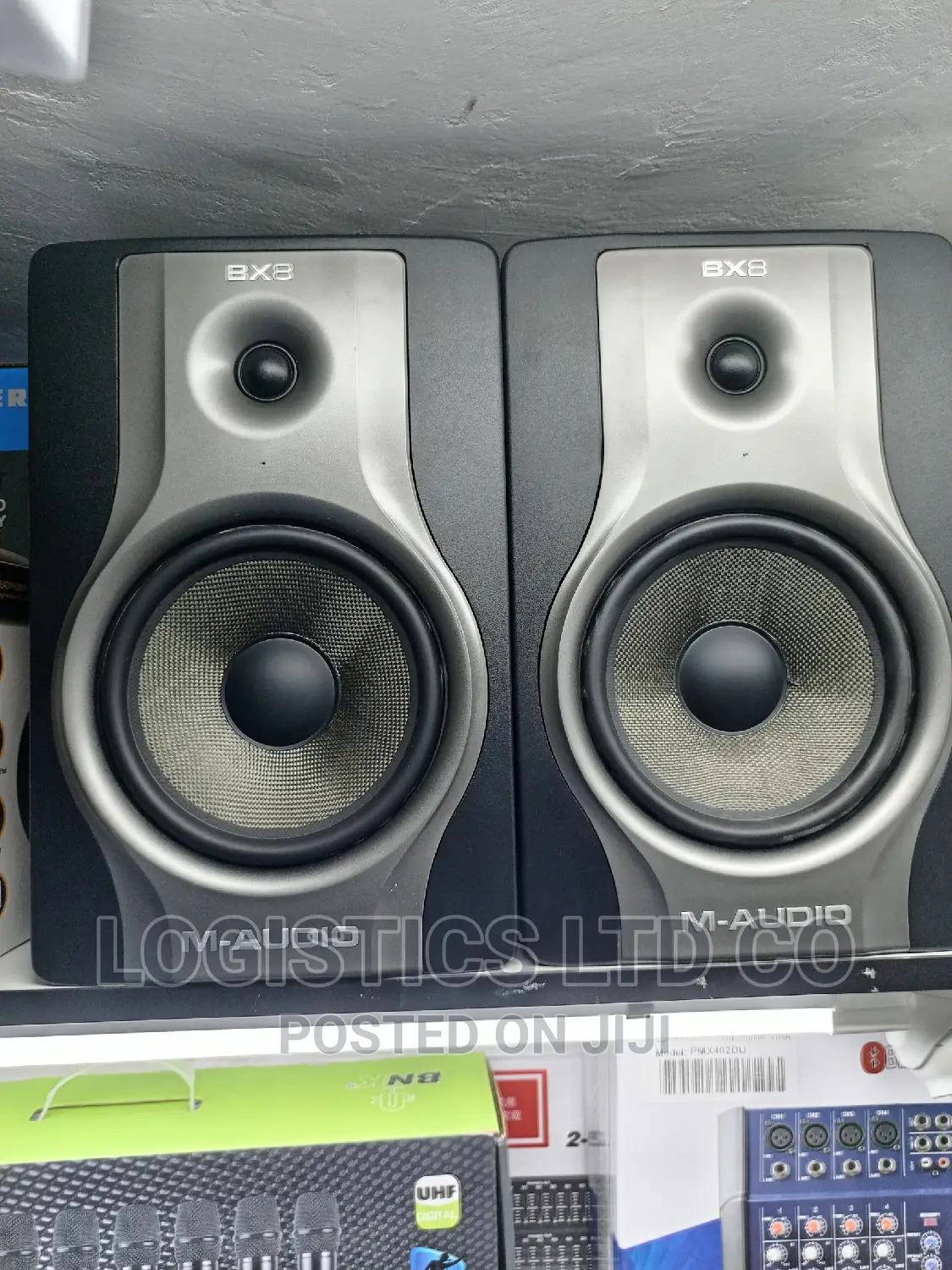 M-Audio Bx8 Carbon Studio Monitors
