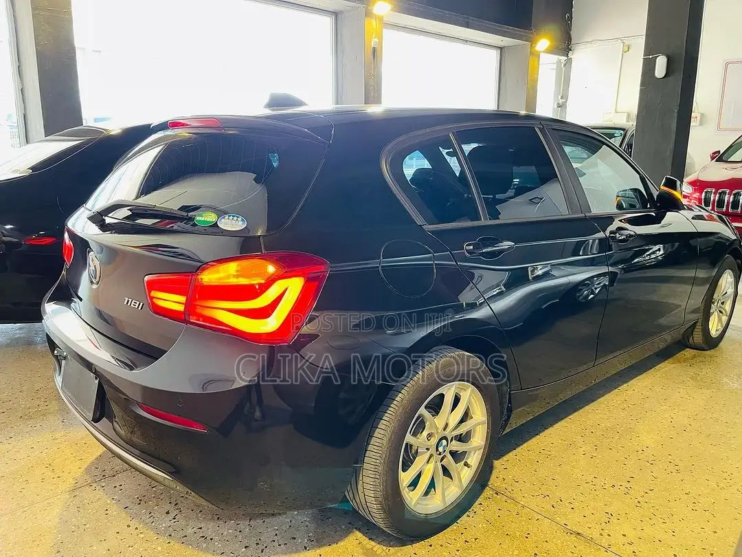 BMW 118i 2016 Black