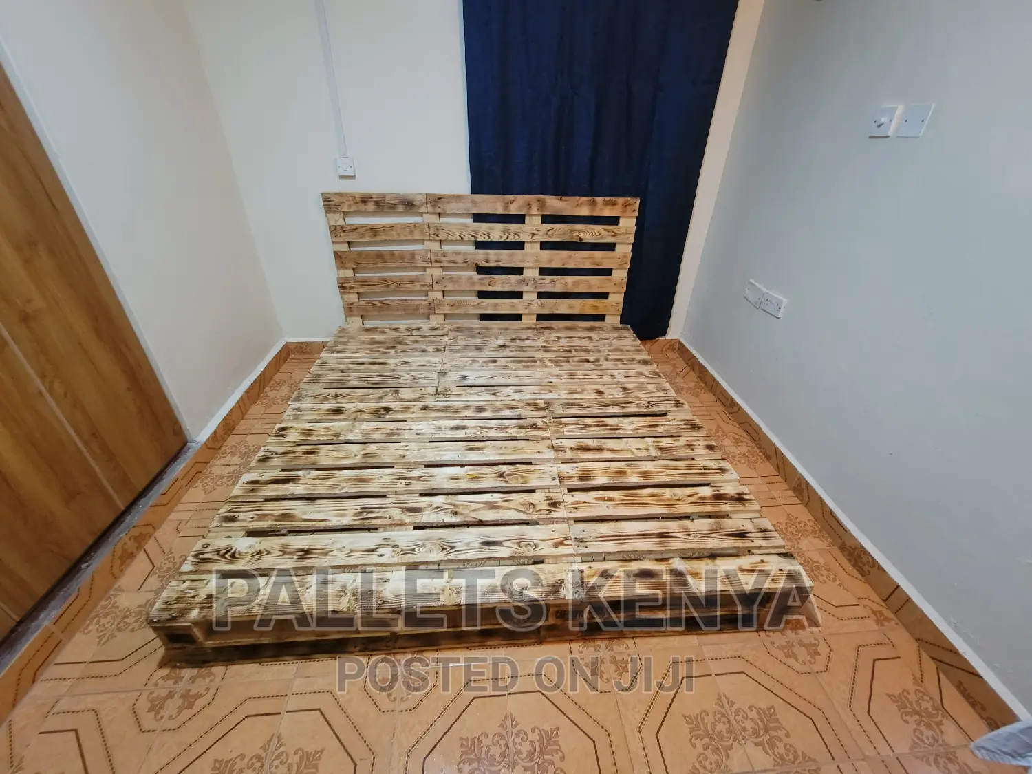 King Size 6*6 Pallet Bed- Blazed Detachable Bed