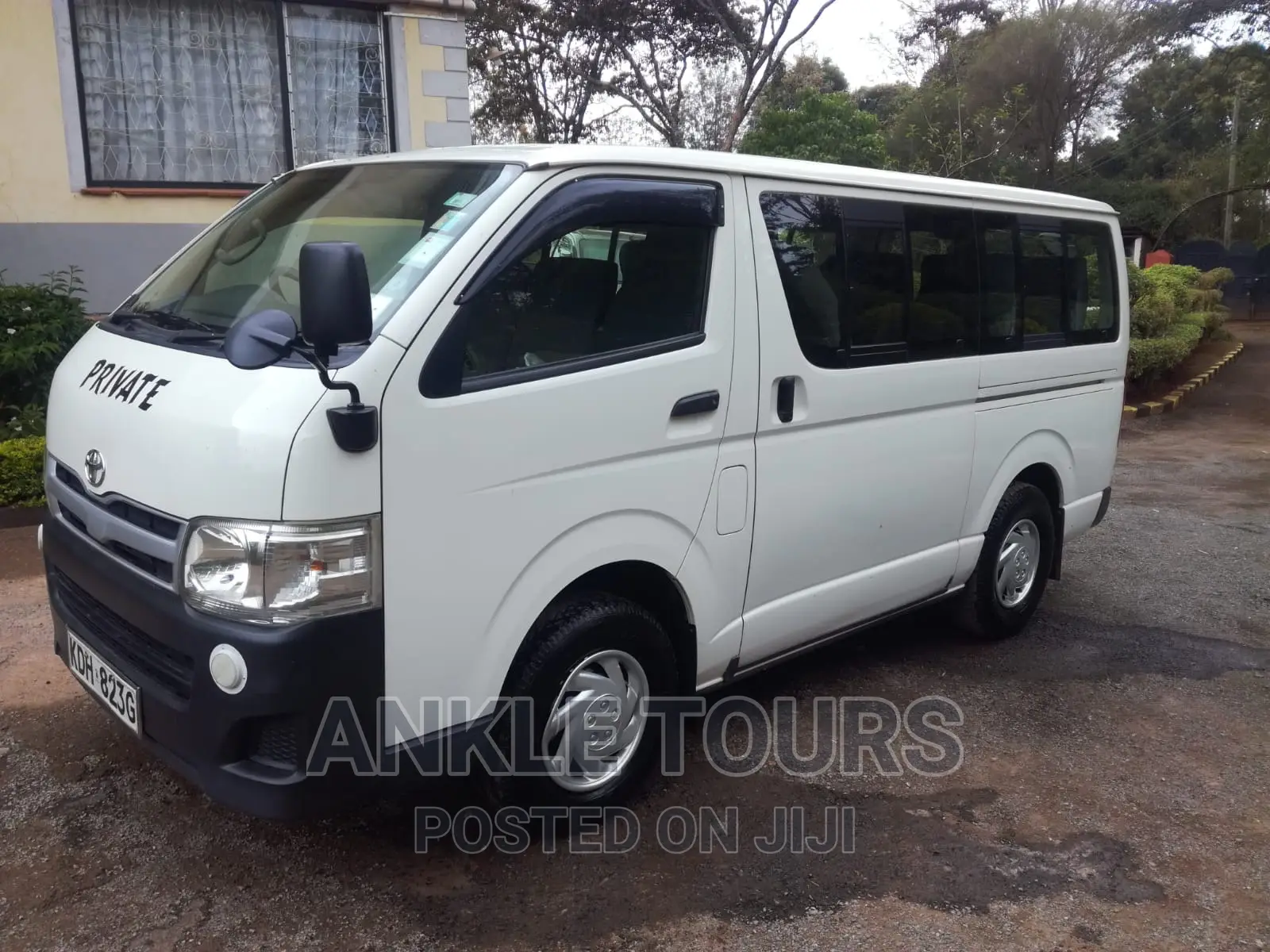 11 and 14 Seater Nissan for Hire