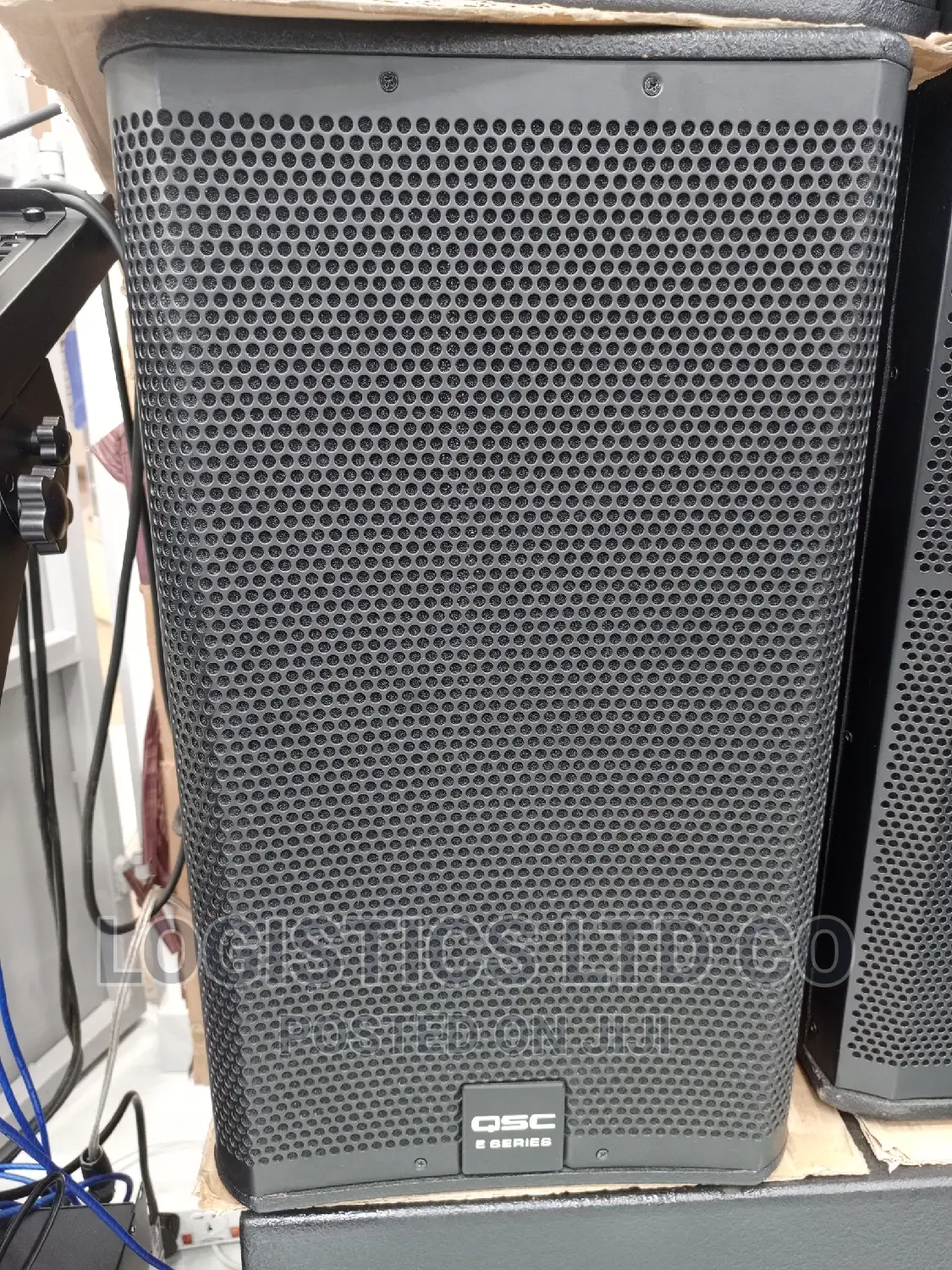 QSC E-Series E115 15′′ Passive Loudspeaker