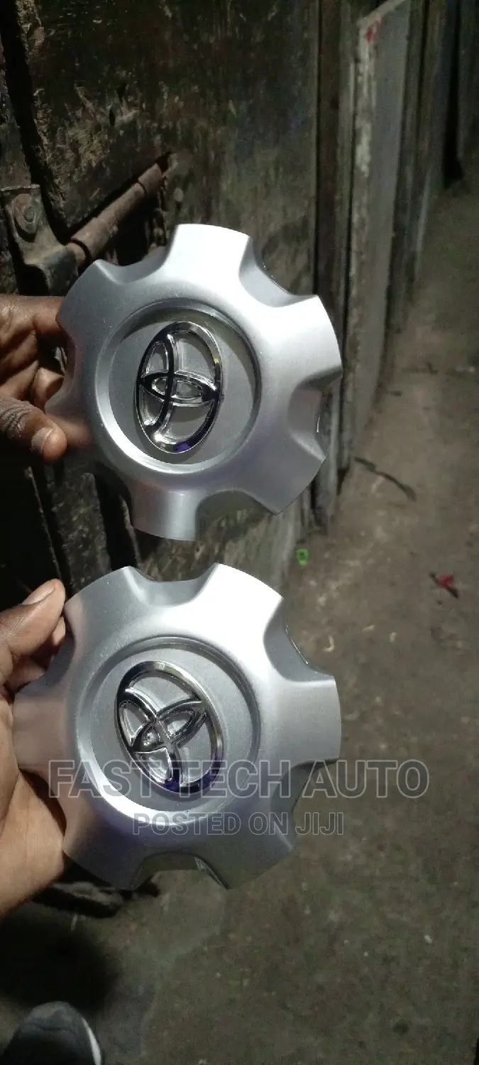 Land Cruiser Prado 160 Wheel Hub Cover