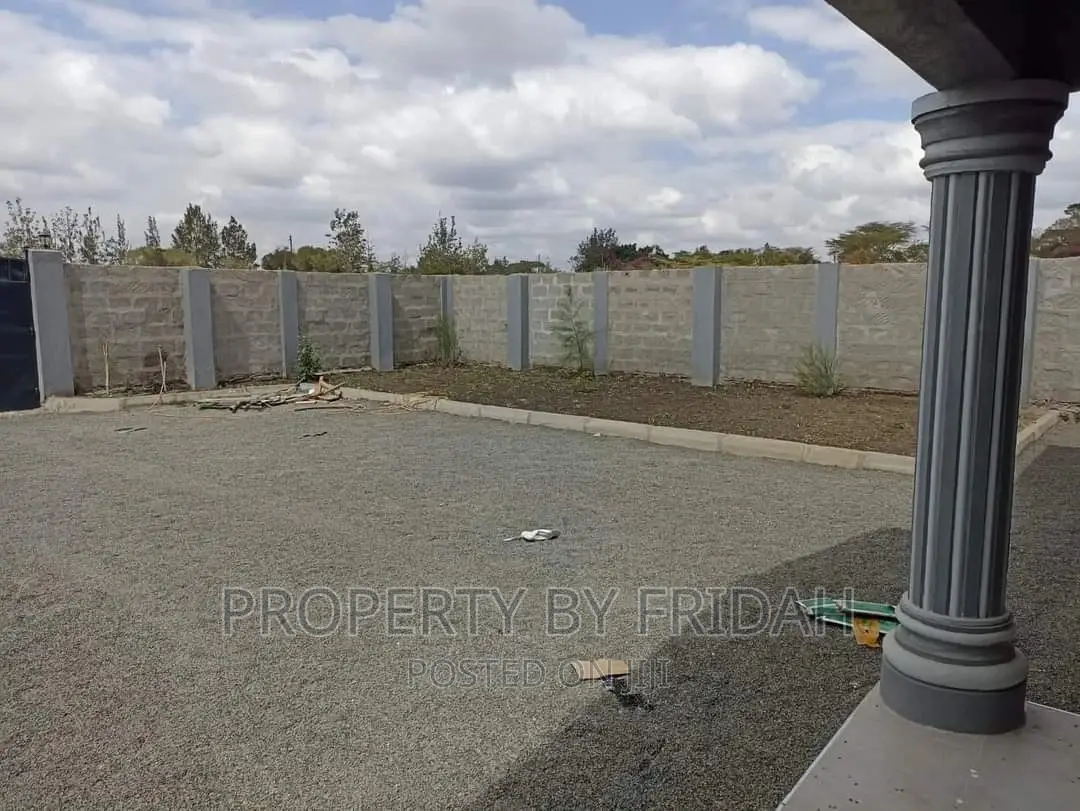 3bdrm Bungalow in Kitengela for sale