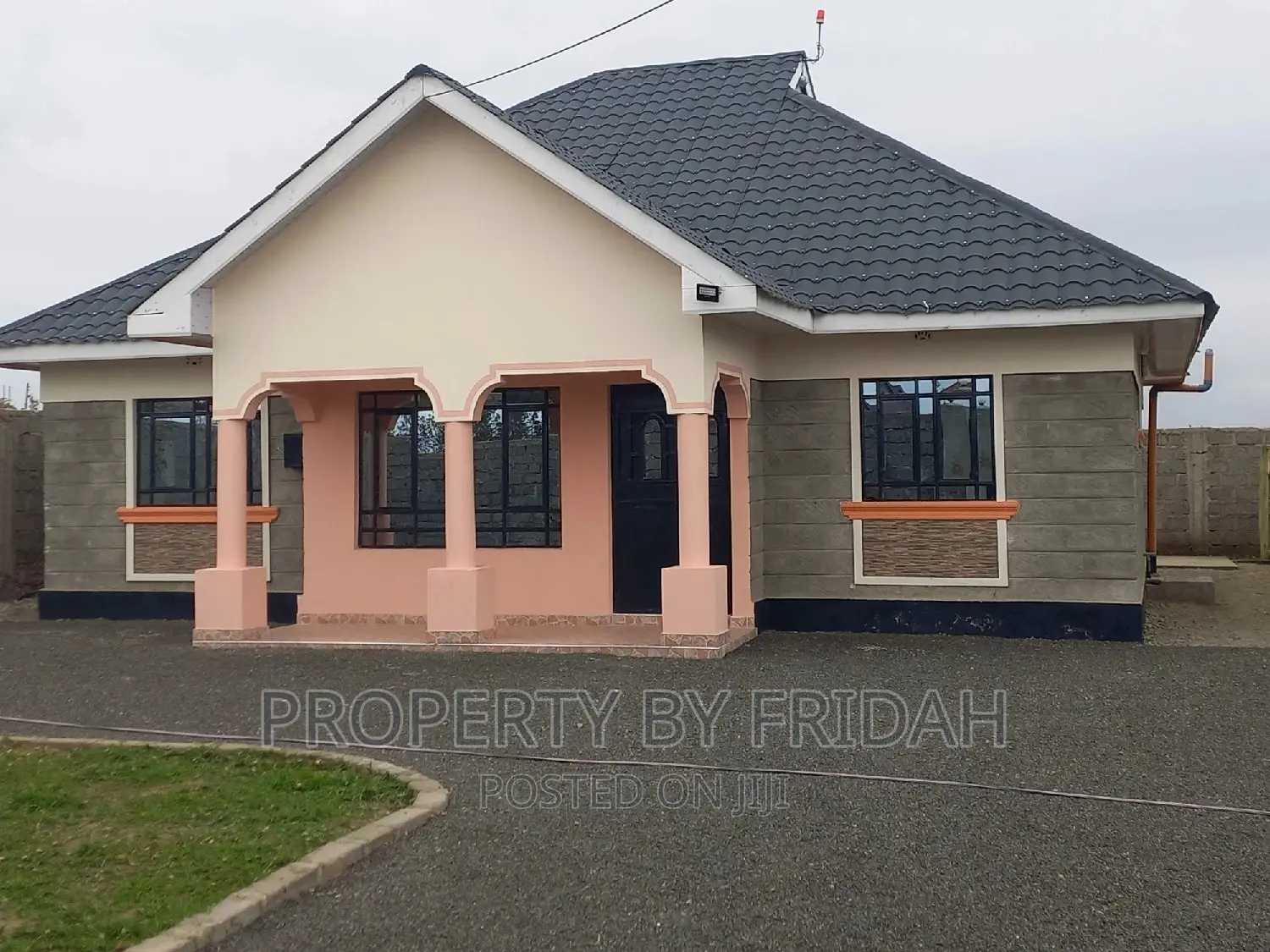 3bdrm Bungalow in Kitengela for sale