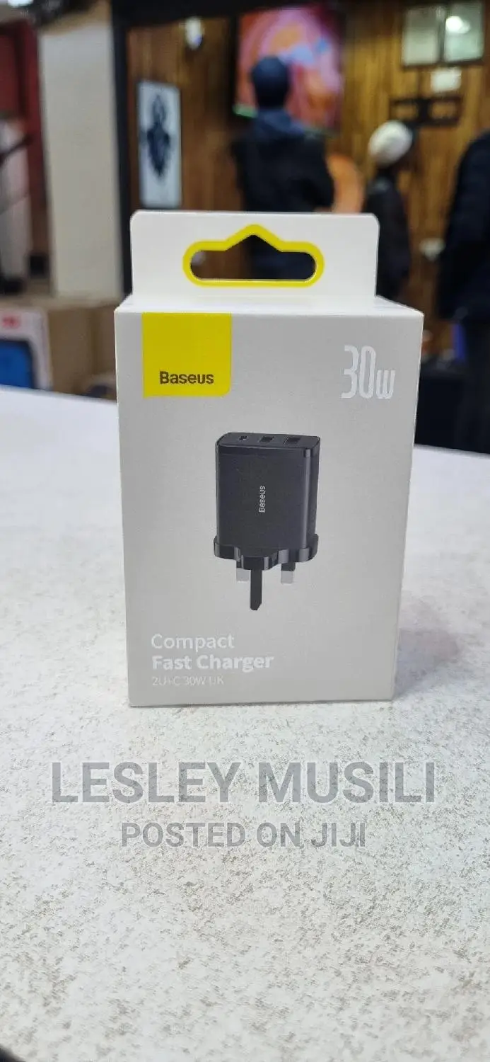 Baseus Compact 3 Ports Fast Charger 30W