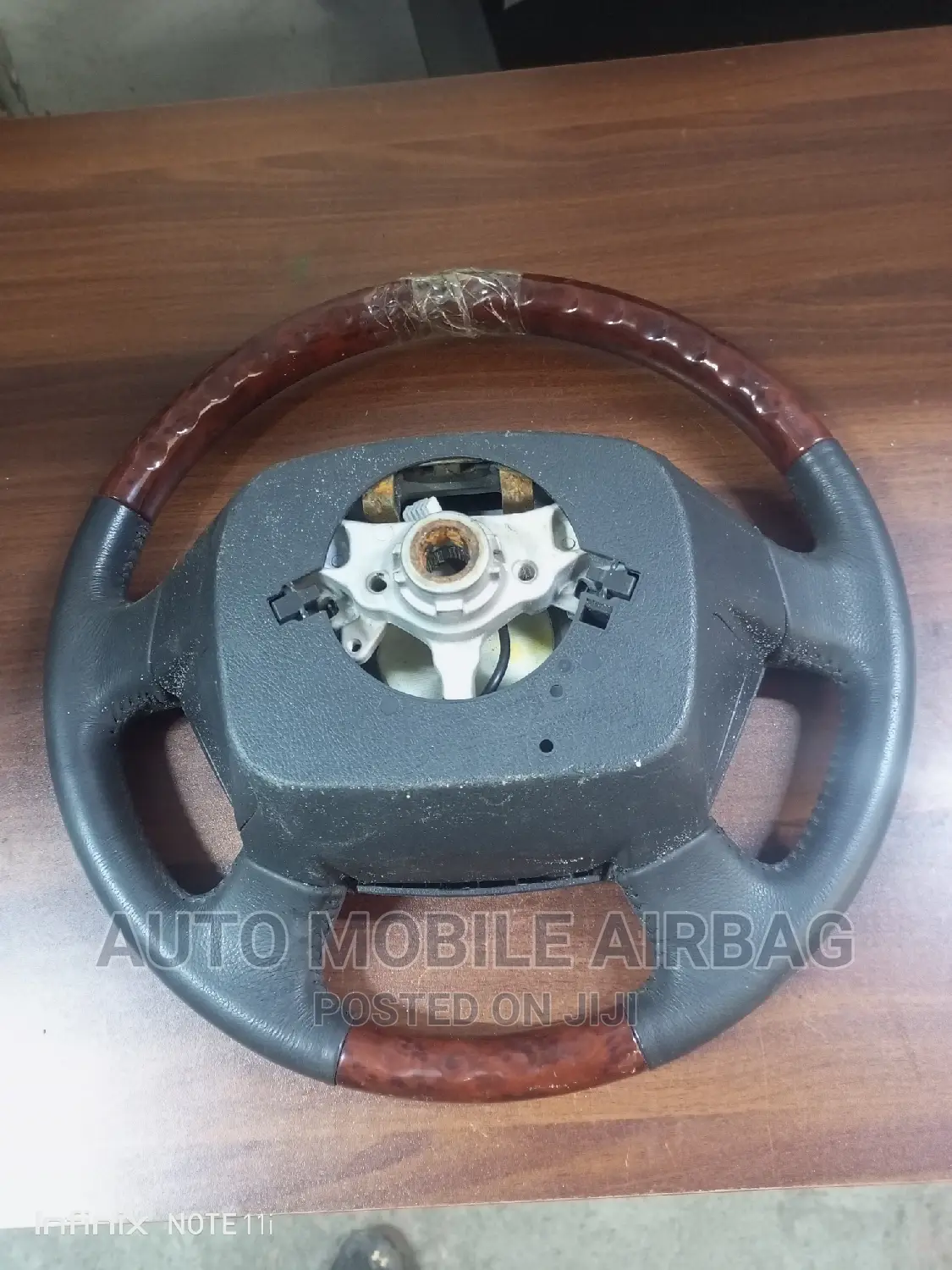 Toyota Alphard Steering Airbags
