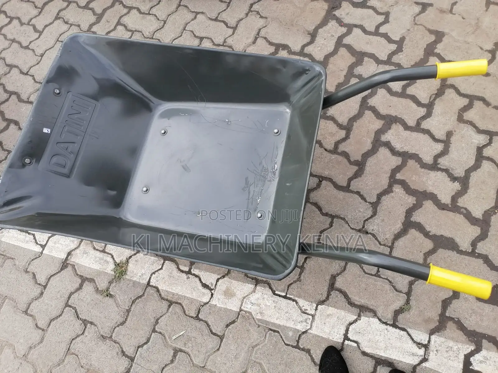 Wheelbarrow Machine