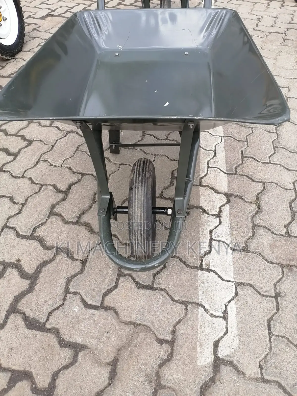 Wheelbarrow Machine