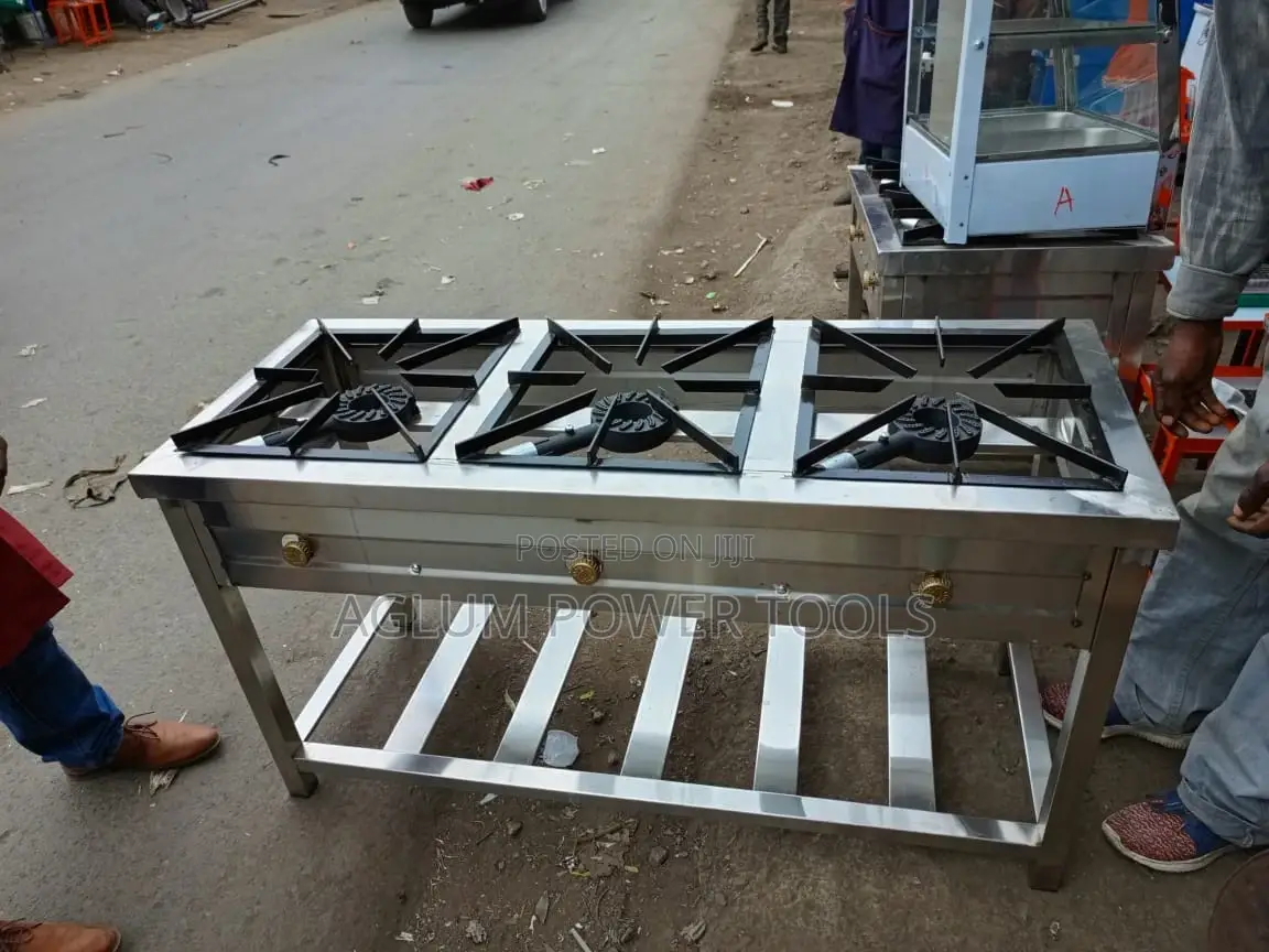 3 Burner Stainless Steel Uses Gas