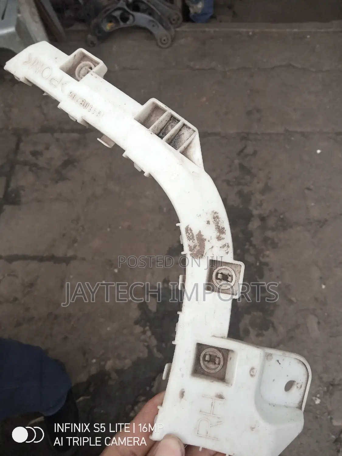 Nissan Serena Bumper Slide