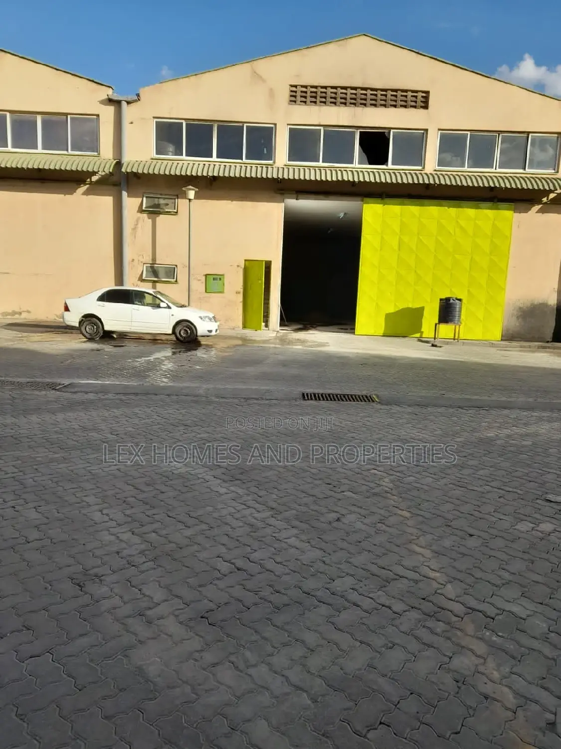 9300sq Ft Godown to Let