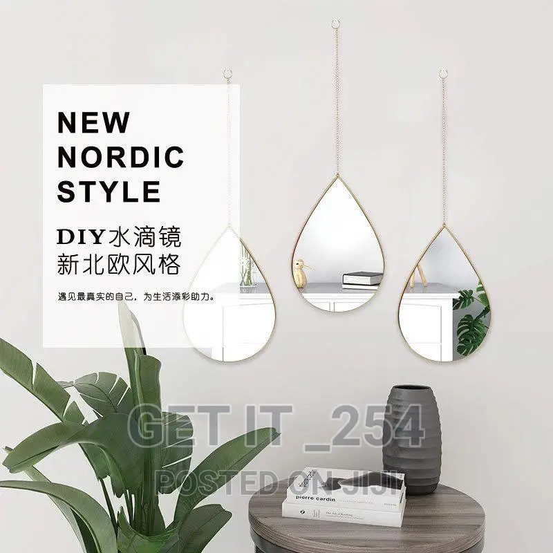 3 in 1 Wall Round Mirrors a Set. 25cm Diameter