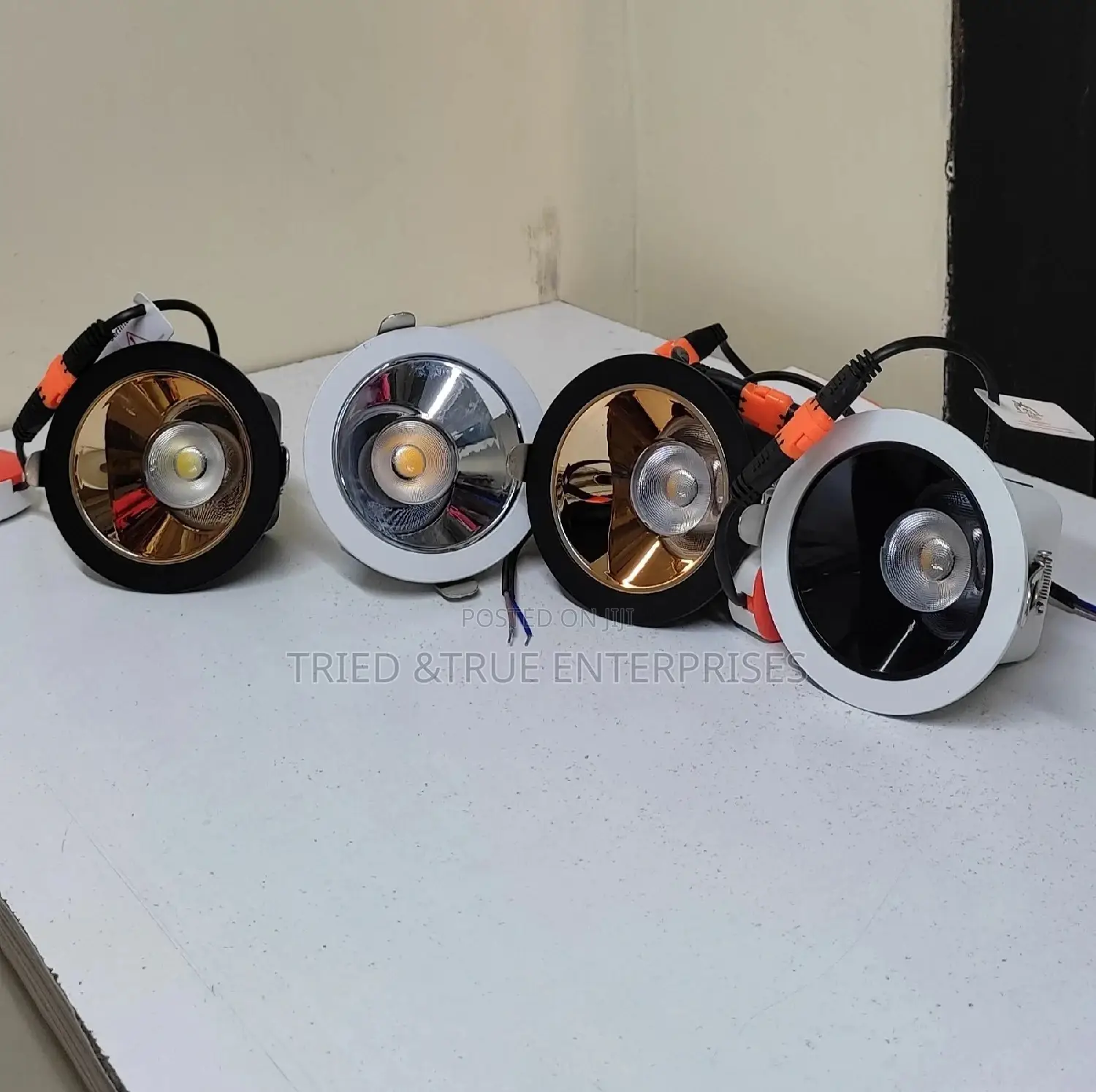 Downlighters(7wts)