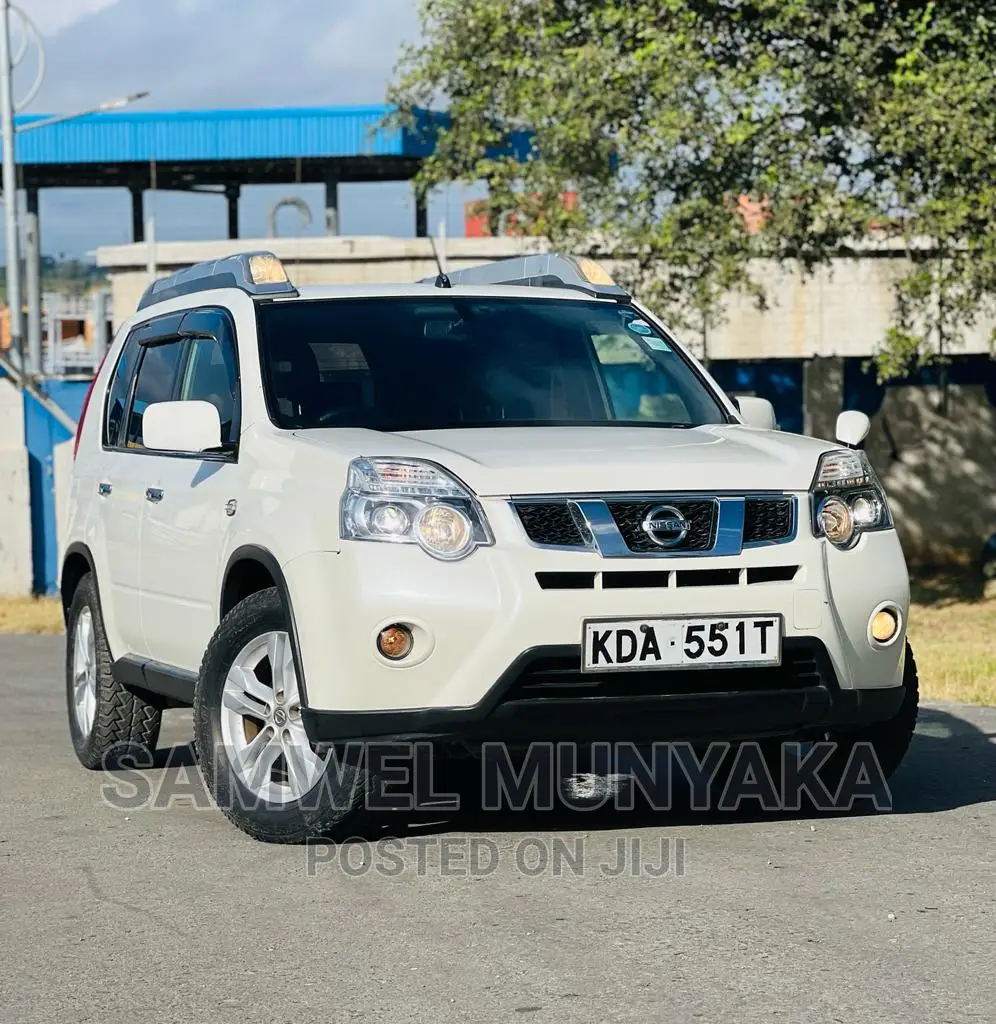Nissan X-Trail 2.0 Petrol AWD 2013 Pearl