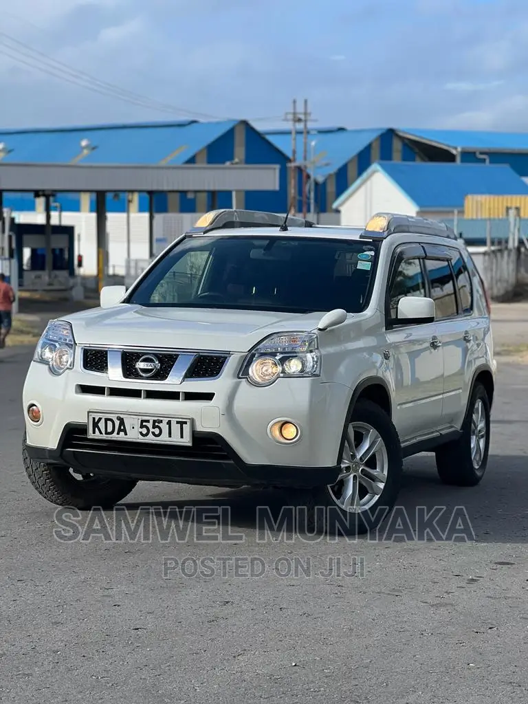 Nissan X-Trail 2.0 Petrol AWD 2013 Pearl