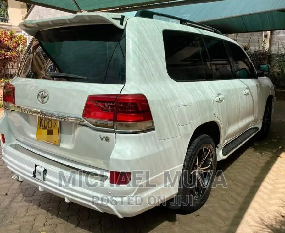 Toyota Land Cruiser 4.5 V8 DLX 2015 Pearl
