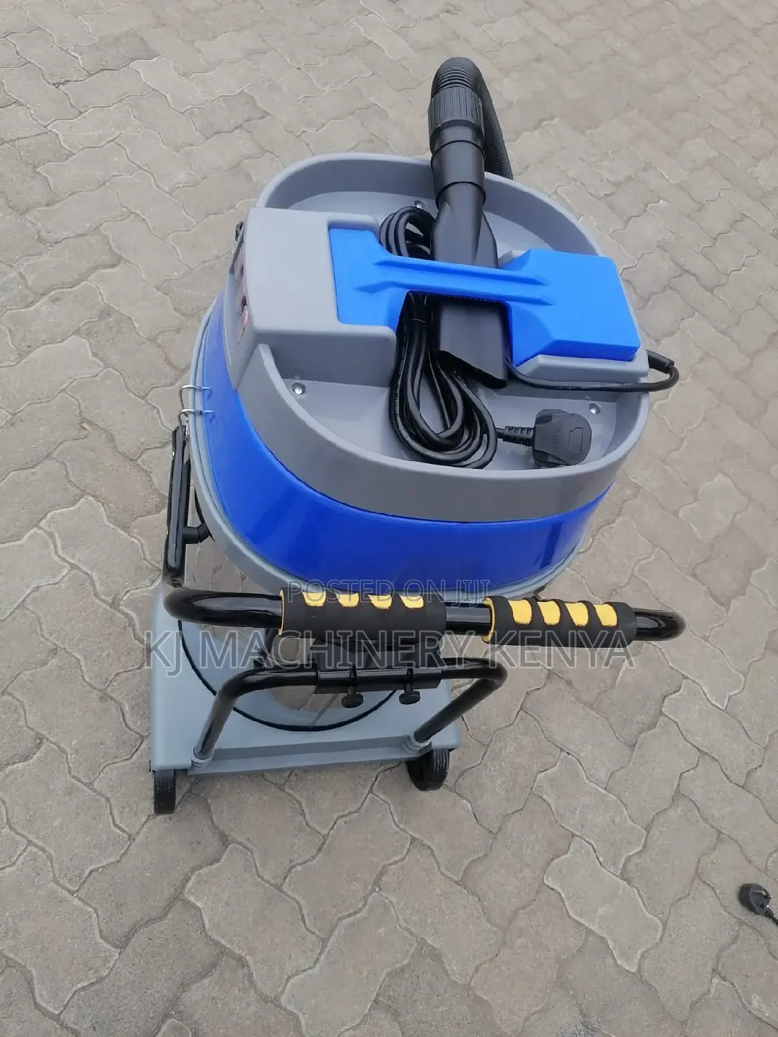 Vaccum Cleaners-100l Capacity ~Quality Assured Products