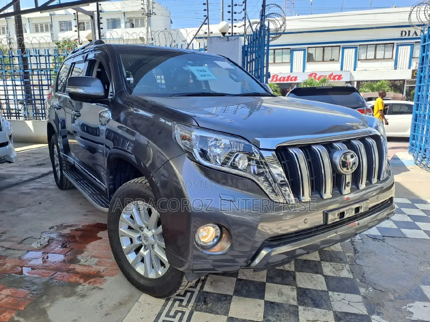 Toyota Land Cruiser Prado 2016 Gray
