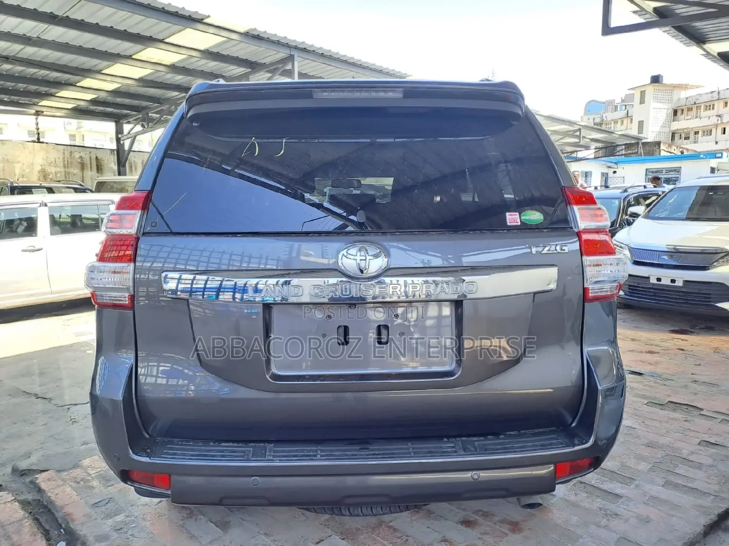 Toyota Land Cruiser Prado 2016 Gray