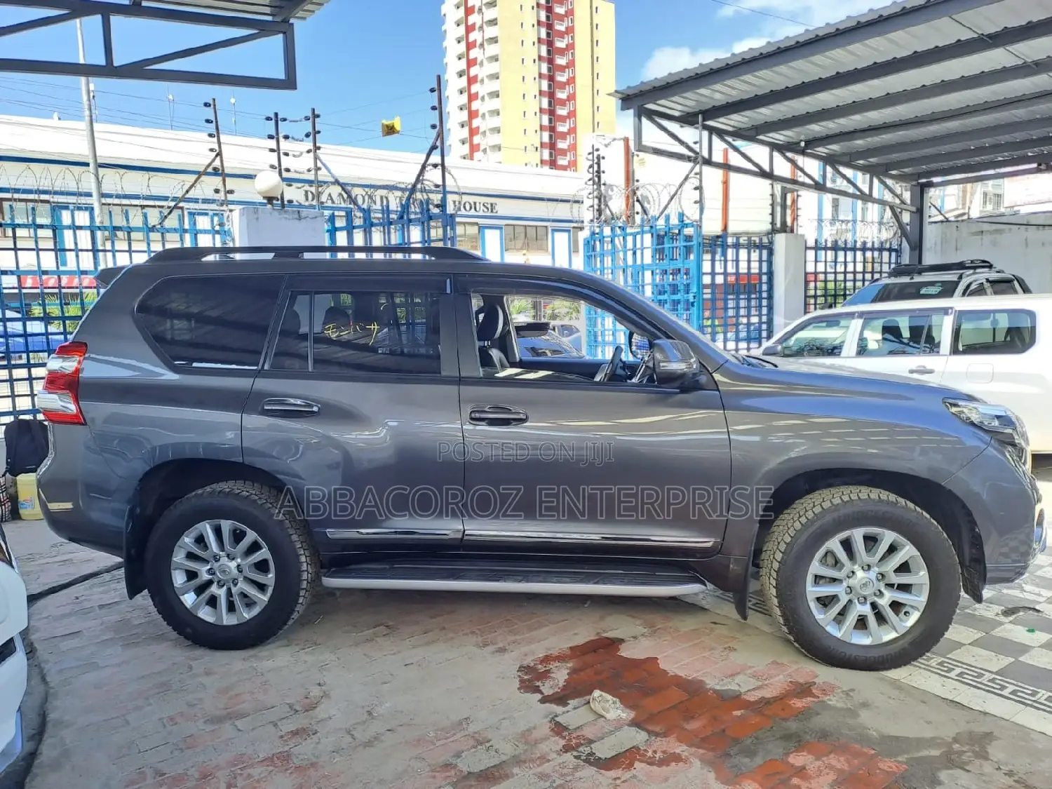 Toyota Land Cruiser Prado 2016 Gray
