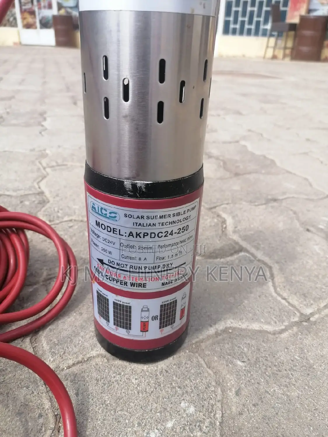 Solar Powered Submersible Water Pump-60m Head