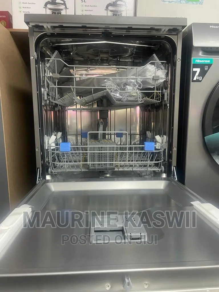 Hisense 13 Plates HS622E90G Dishwasher