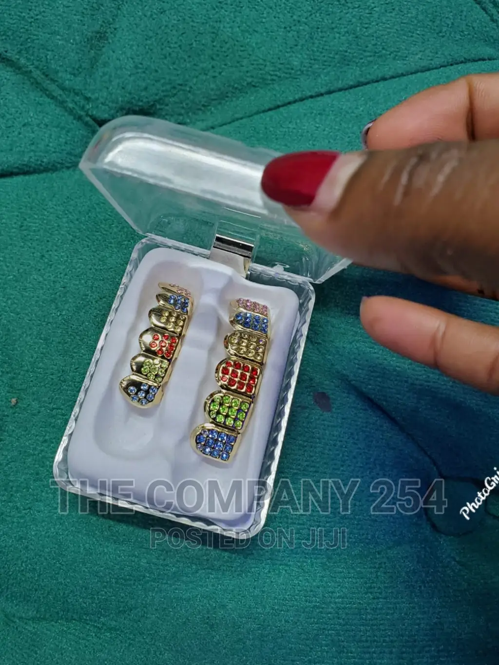Fashionable Designer Quality Legit Iced Teeth Grills