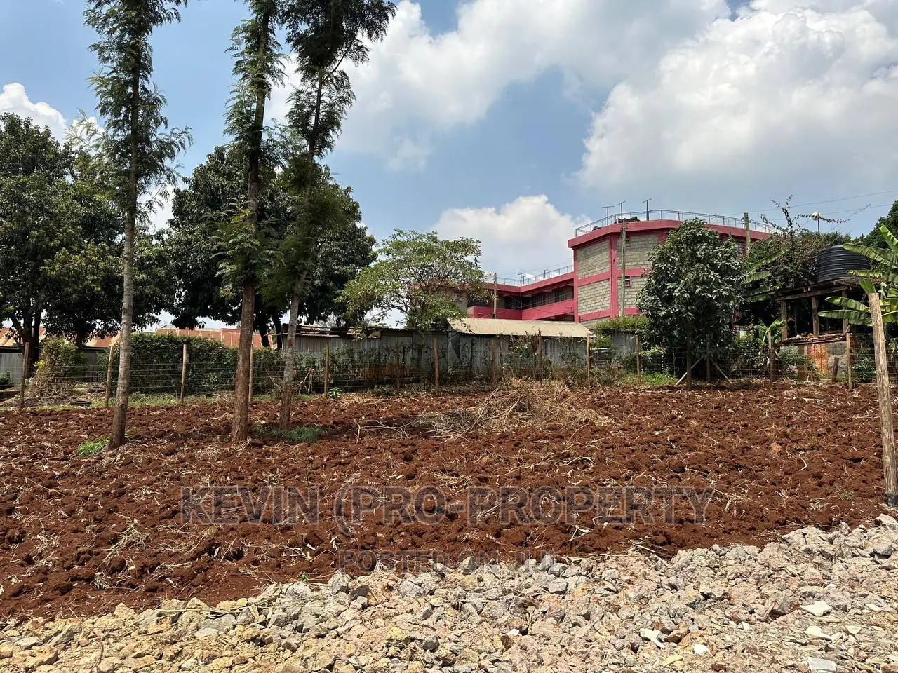 Prime Commercial Plot for Sale in Kinoo, Muthiga