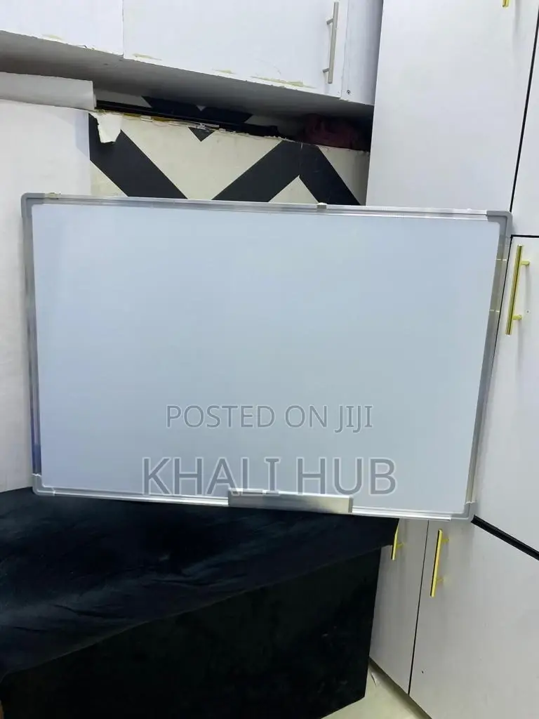 Whiteboard — Whiteboard 90x60cm