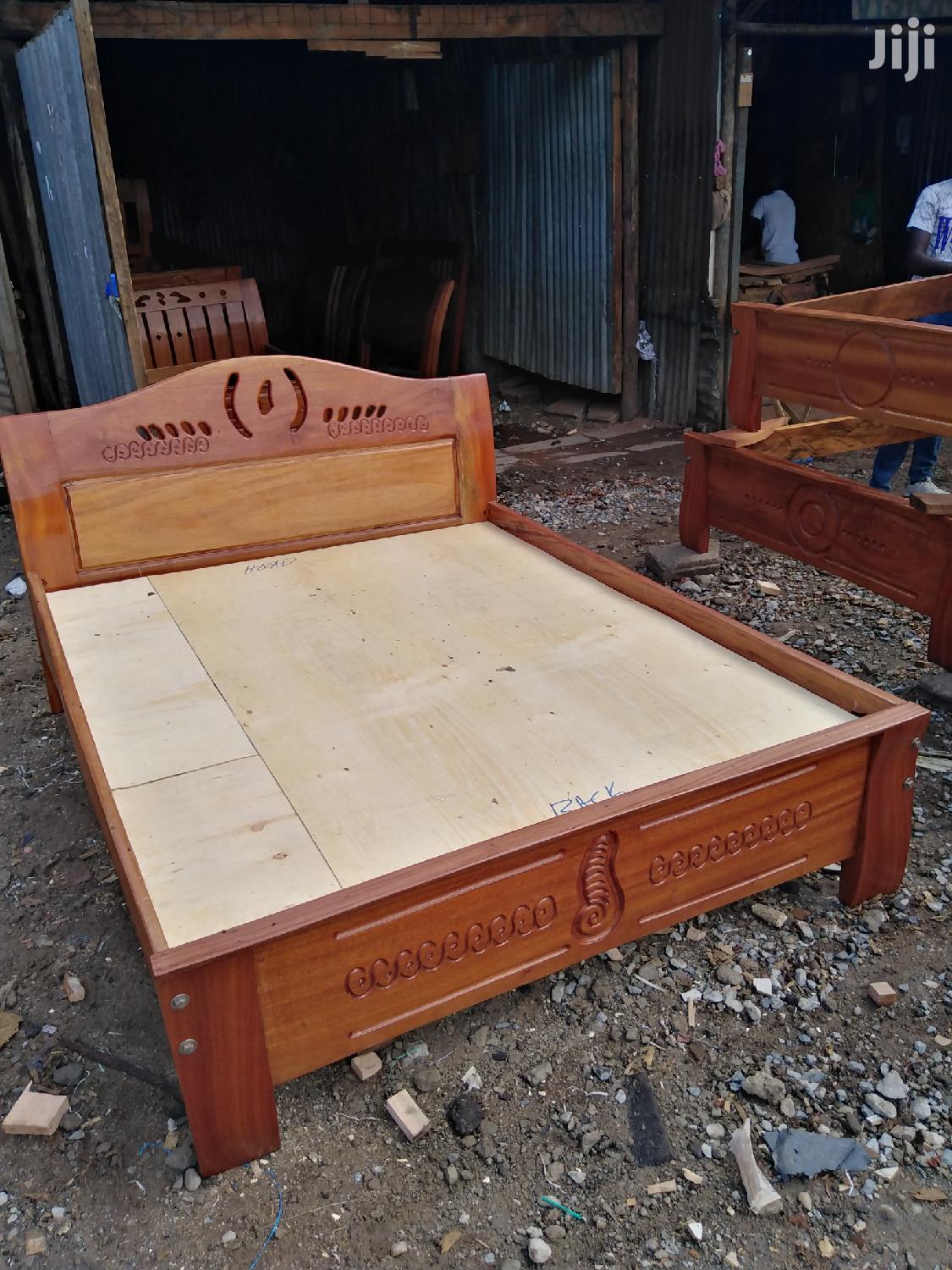 Mahogany Bed 4*6 Feets.