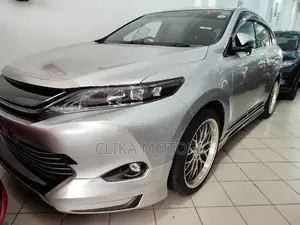 Toyota Harrier 2017 Silver