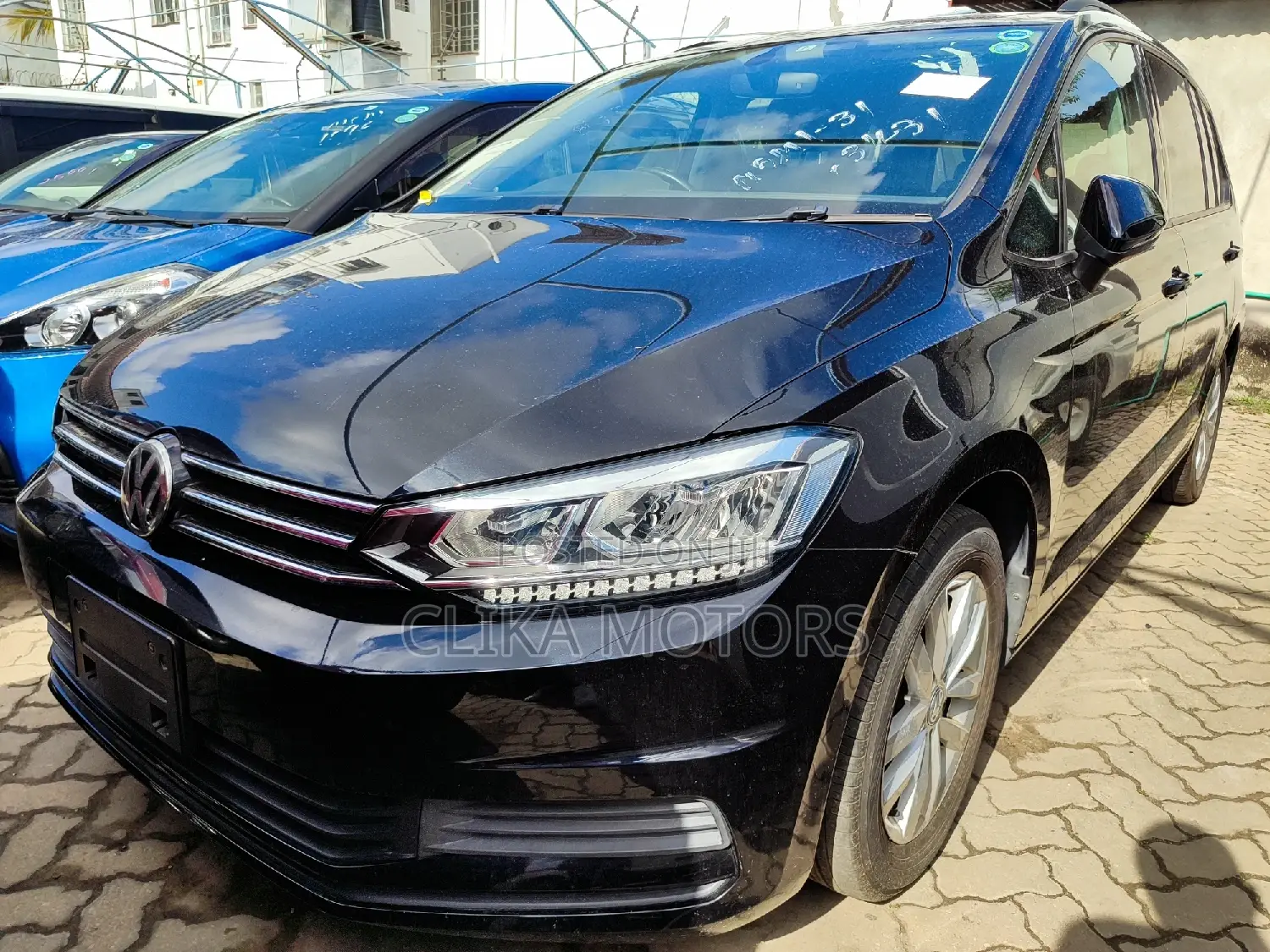 Volkswagen Touran 2016 Black