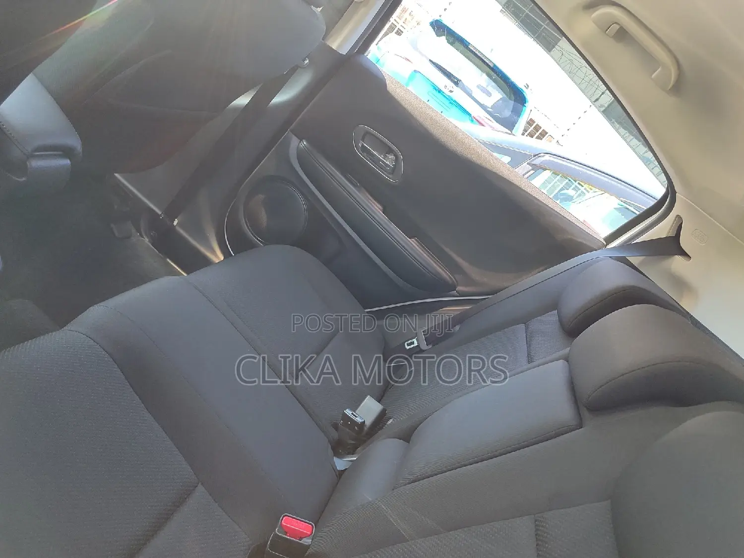 Honda Vezel 1.5 2WD 2016 White