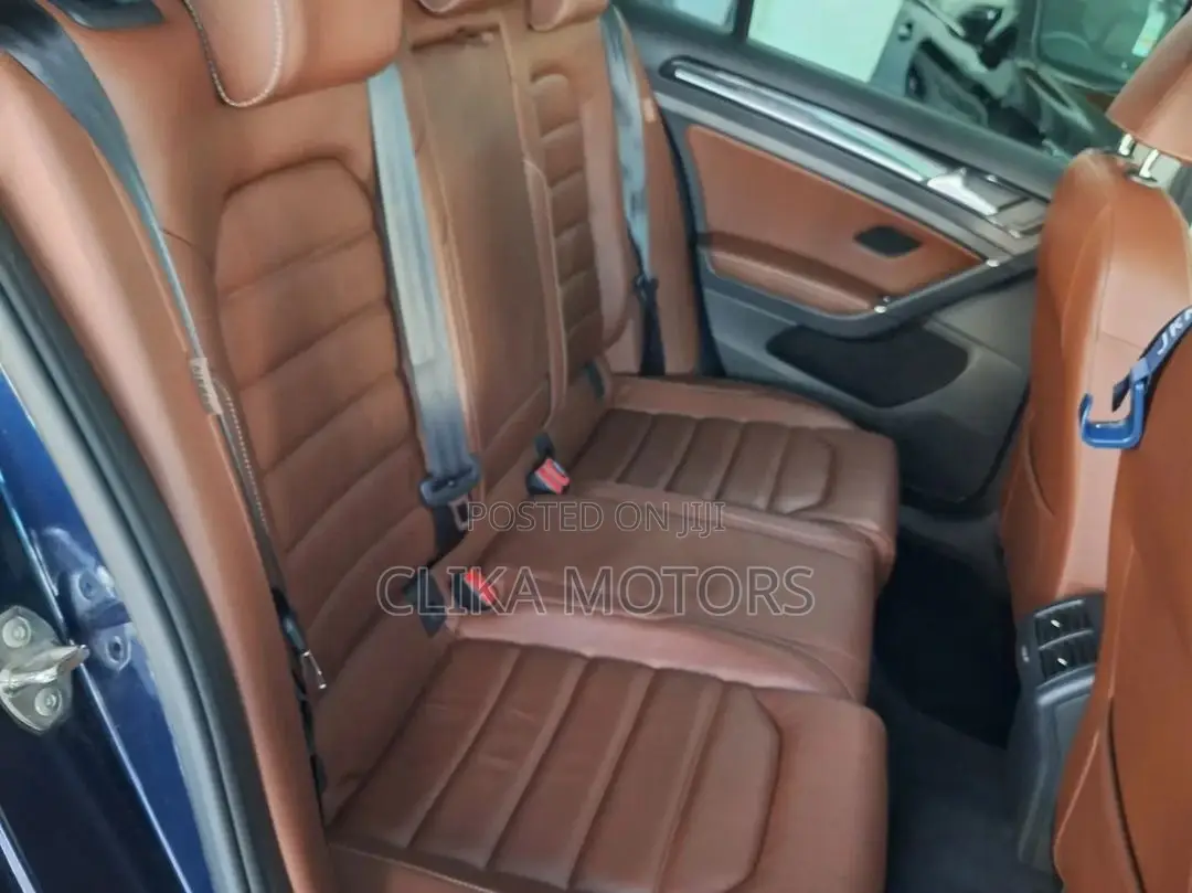 Volkswagen Golf Variant 2016 Blue
