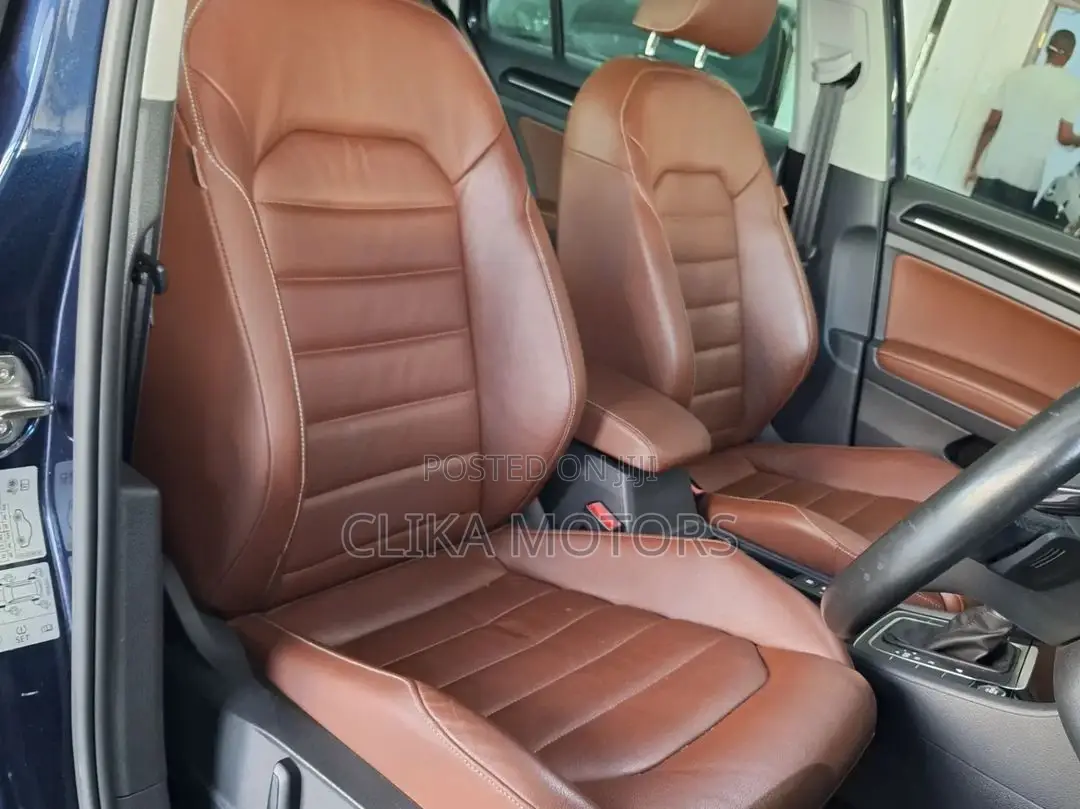 Volkswagen Golf Variant 2016 Blue