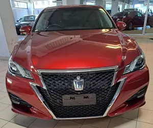 Toyota Crown 2016 Red