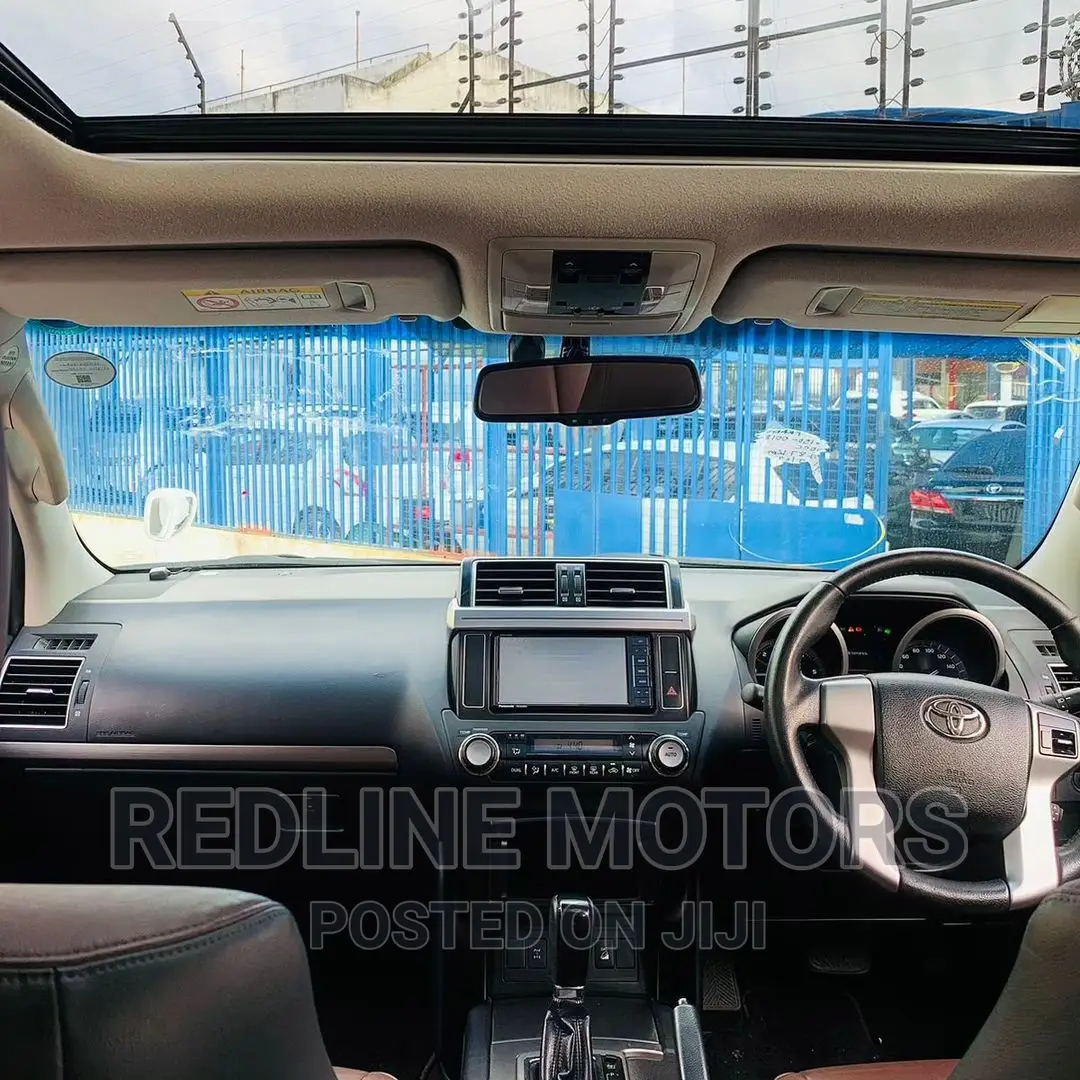 Toyota Land Cruiser Prado 2017 White