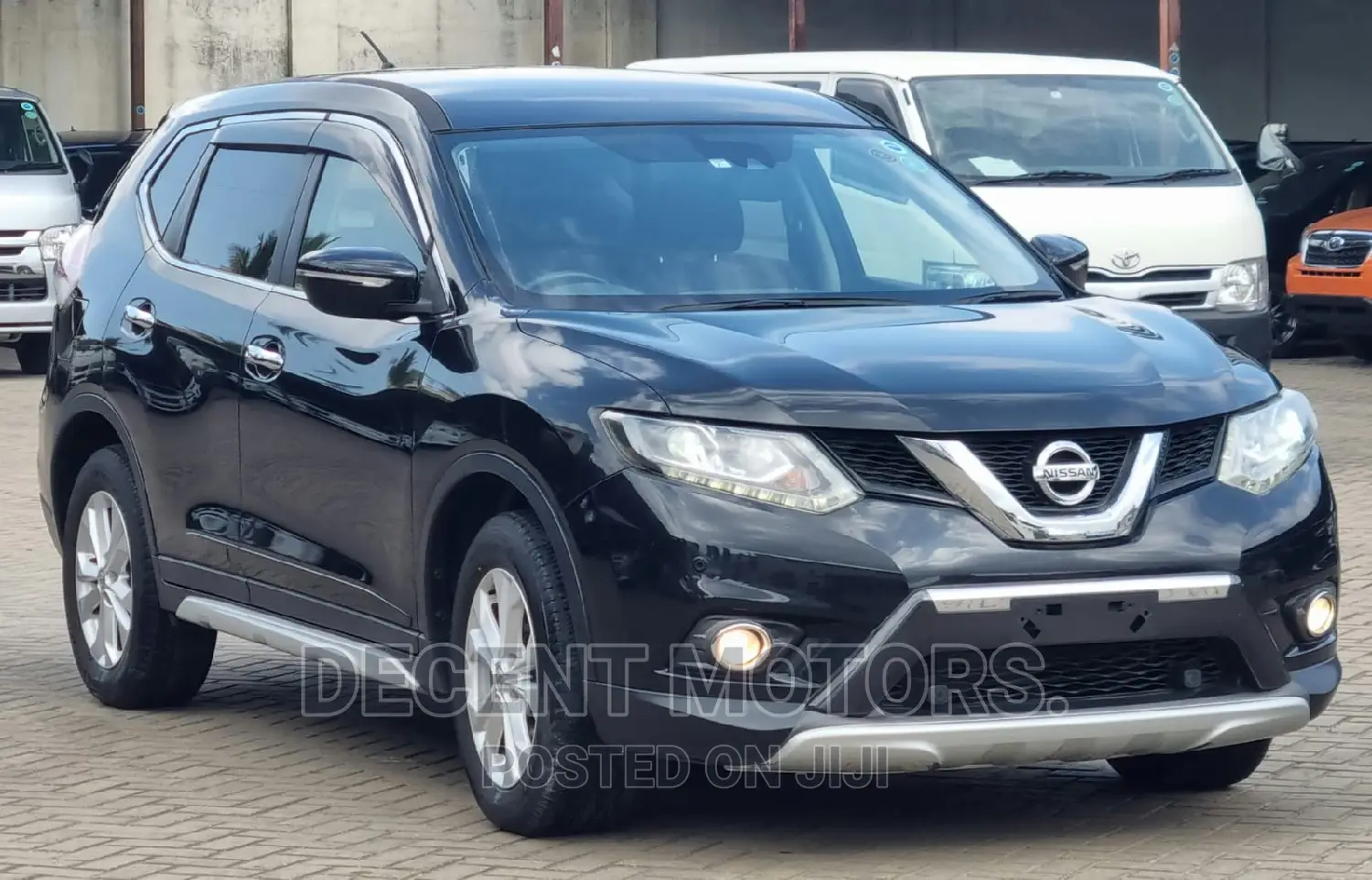 Nissan X-Trail 2.0 Petrol AWD 2017 Gray