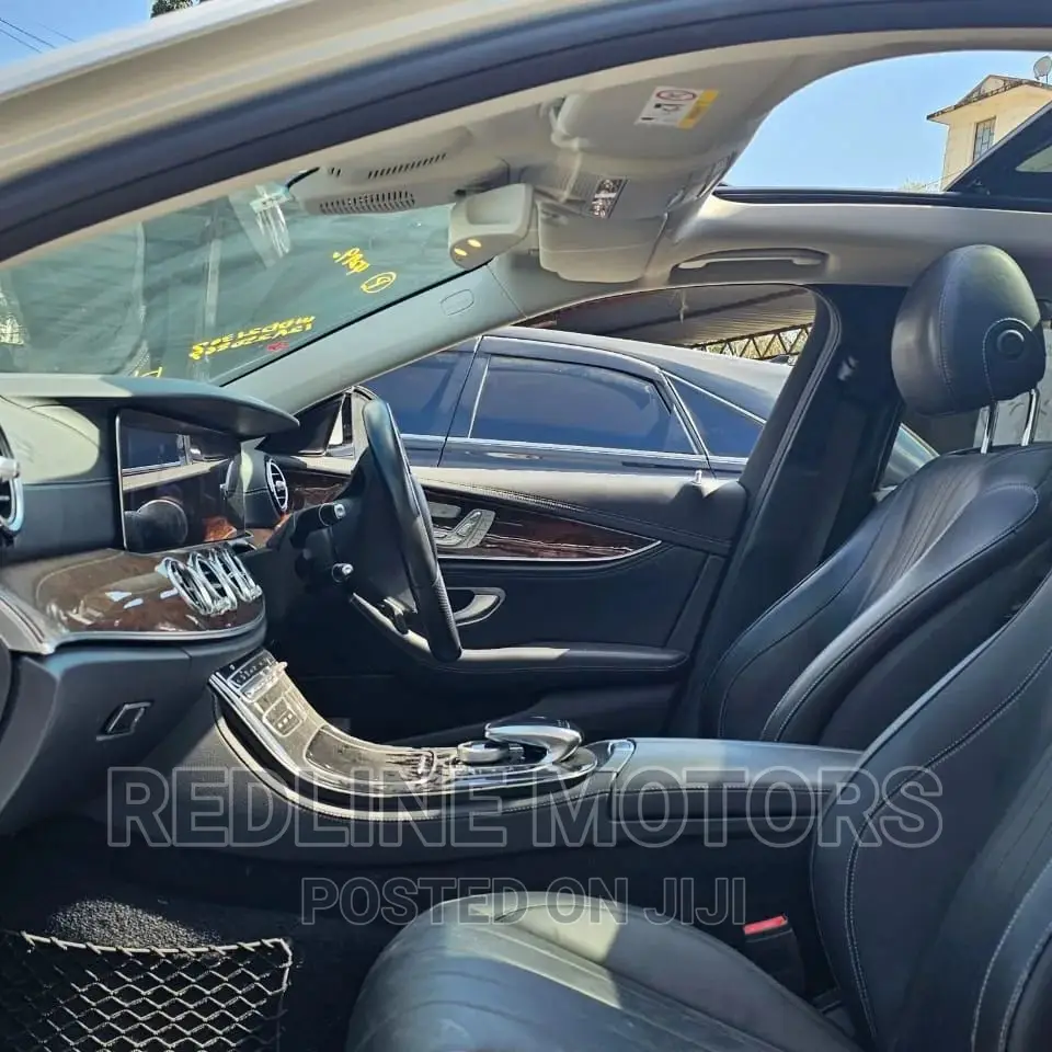 Mercedes-Benz E400 2016 Gray