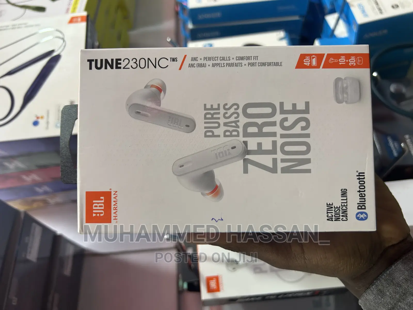 JBL Tune 230nc