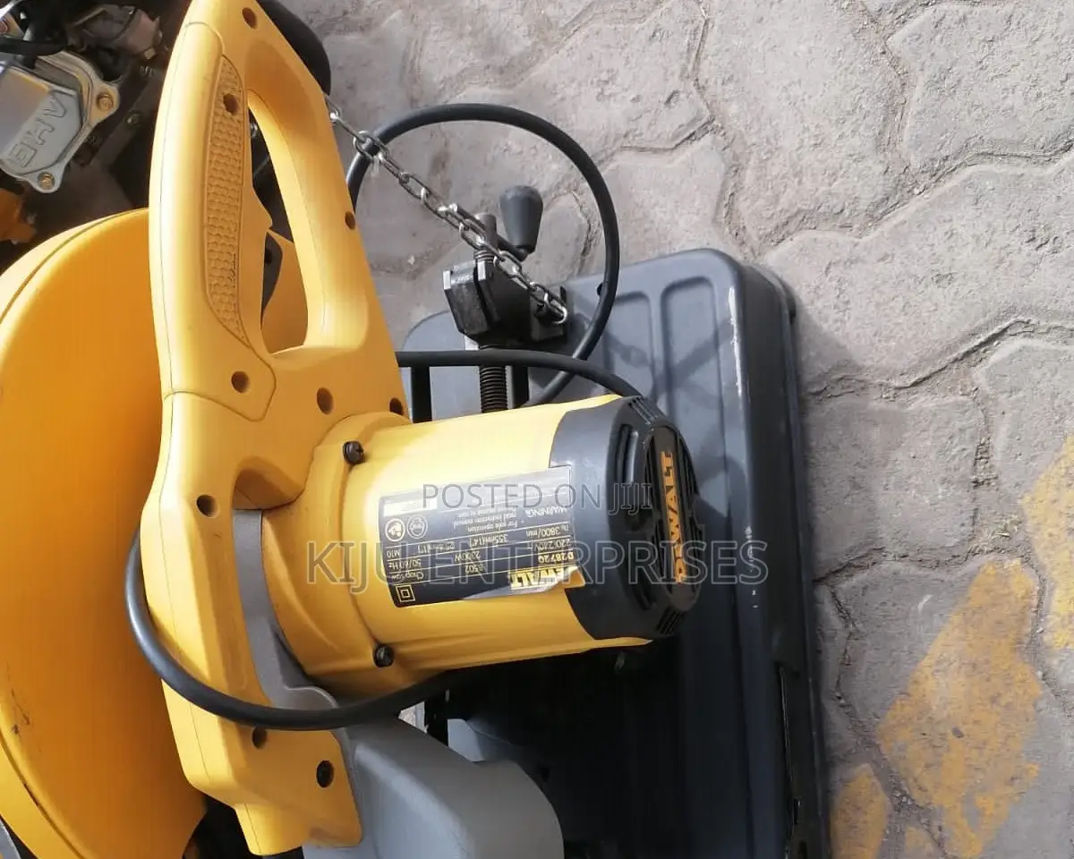 Dewalt Saw Back in Stock