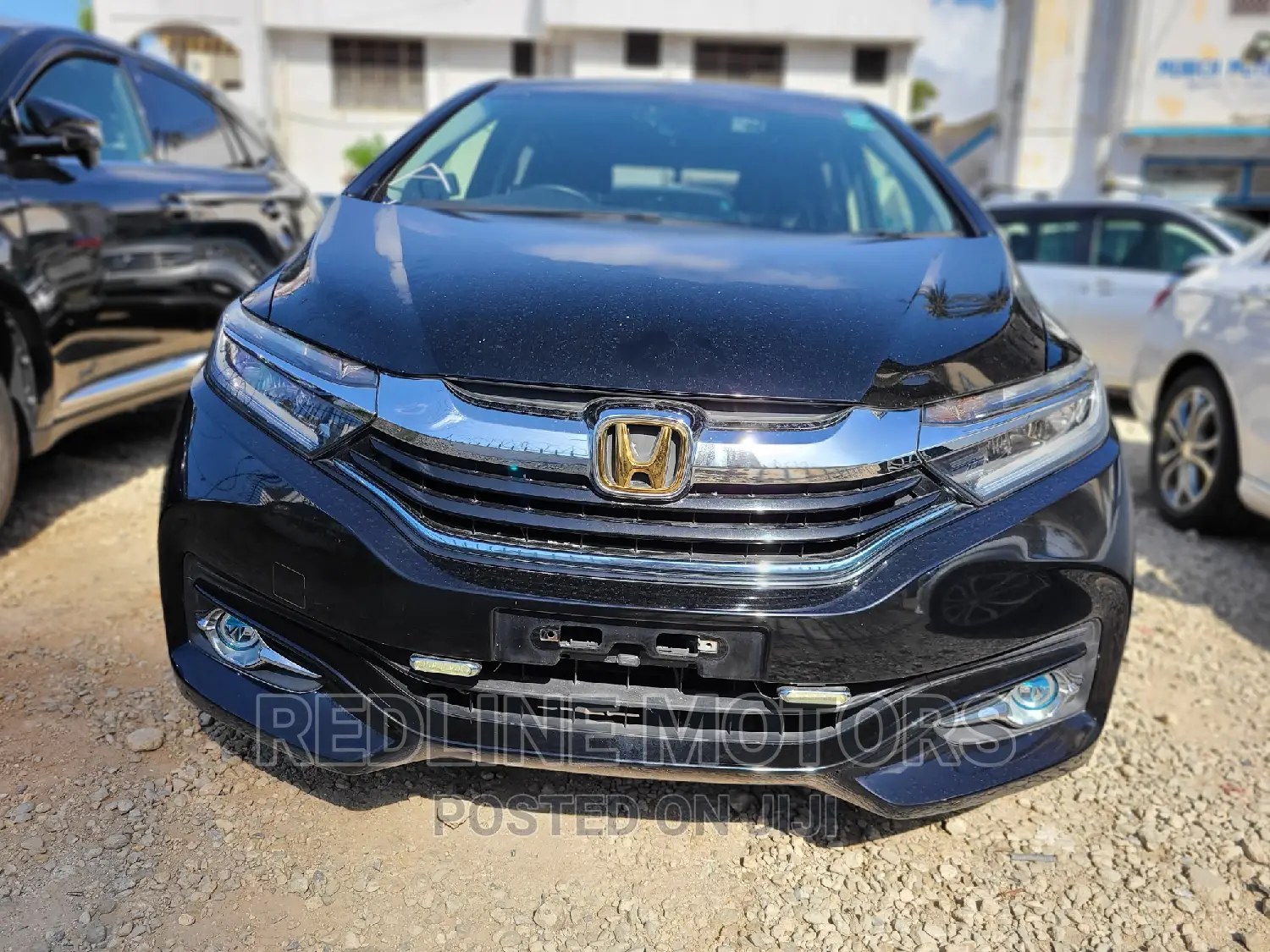Honda Shuttle 1.5 Hybrid 4WD 2016 Black