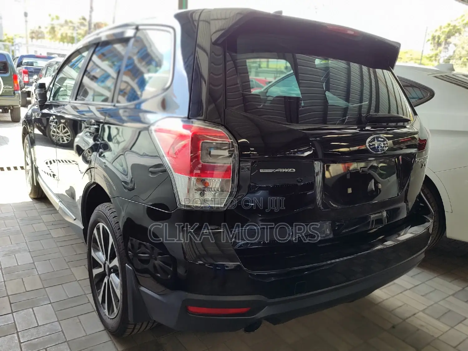 Subaru Forester 2.0XT Touring AWD 2016 Black