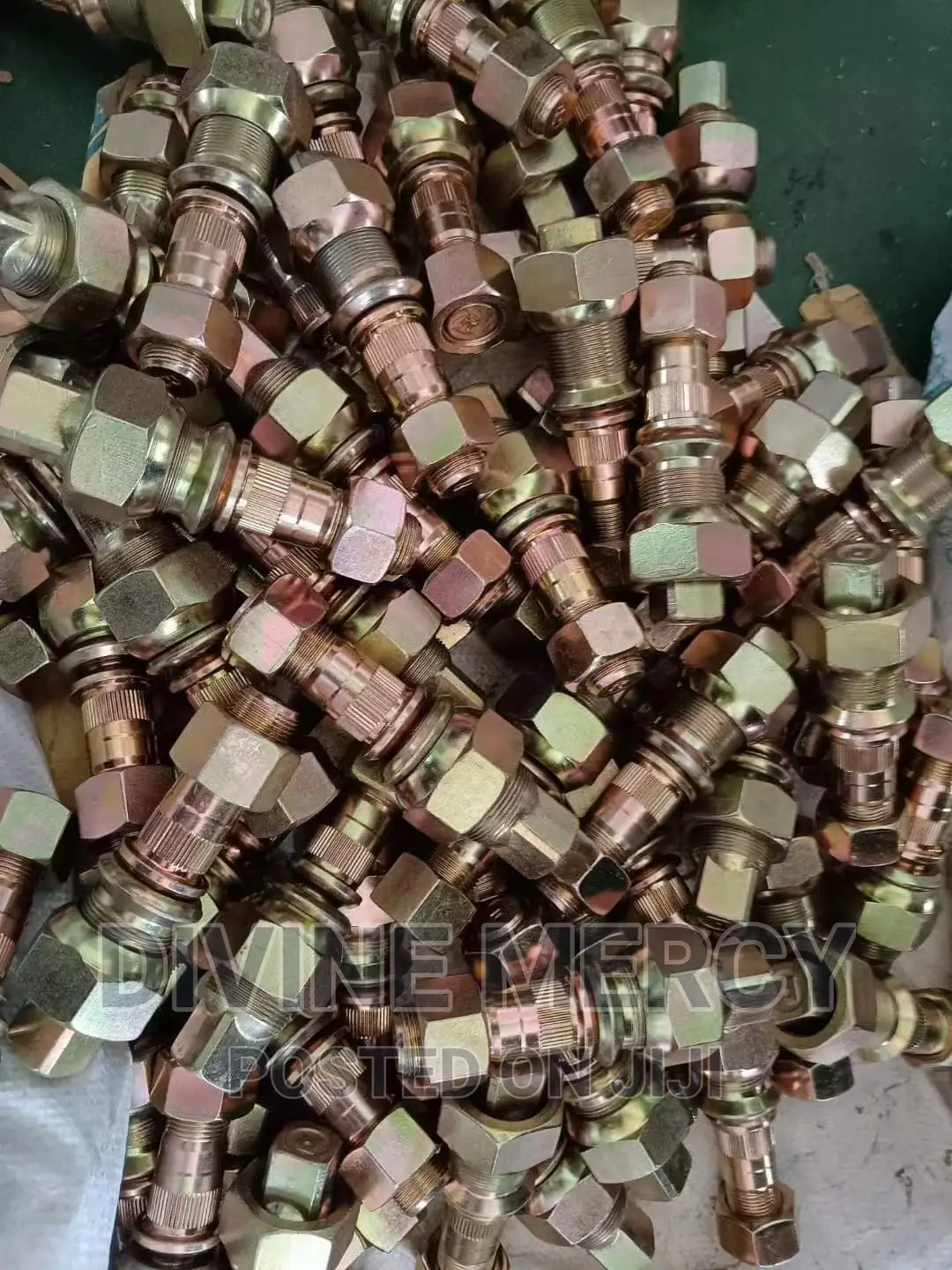 ISUZU Wheel Studs/Wheels Nuts