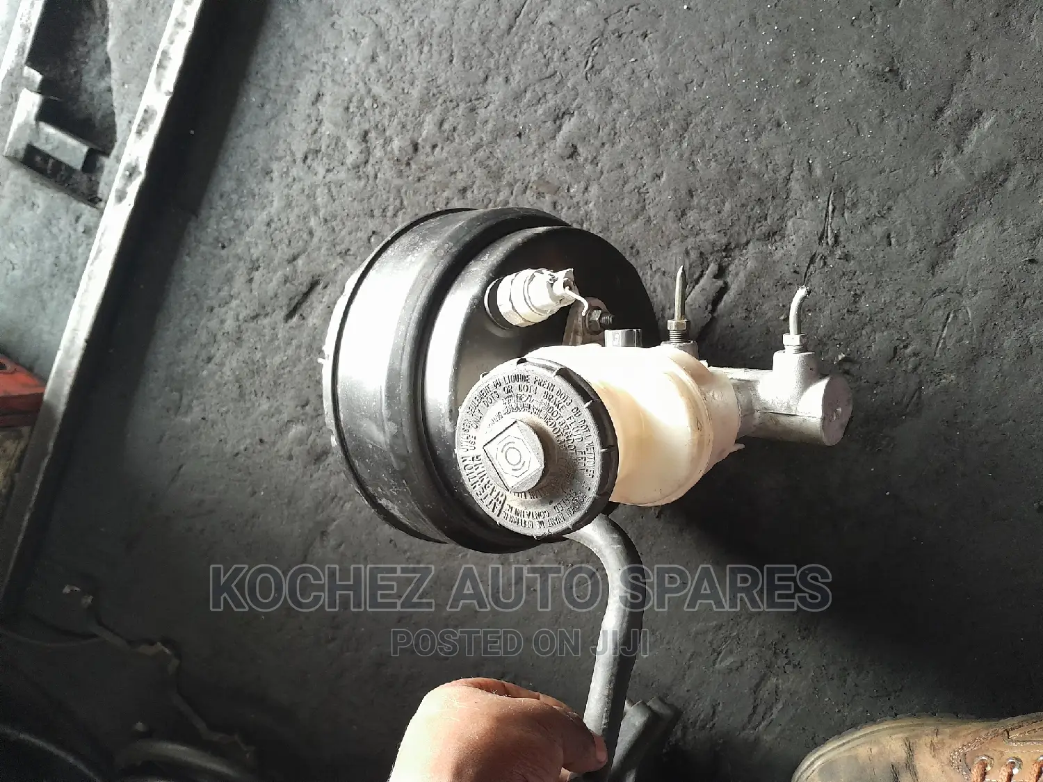 Isuzu Dmax Old Model Brake Booster and Master Cylinder
