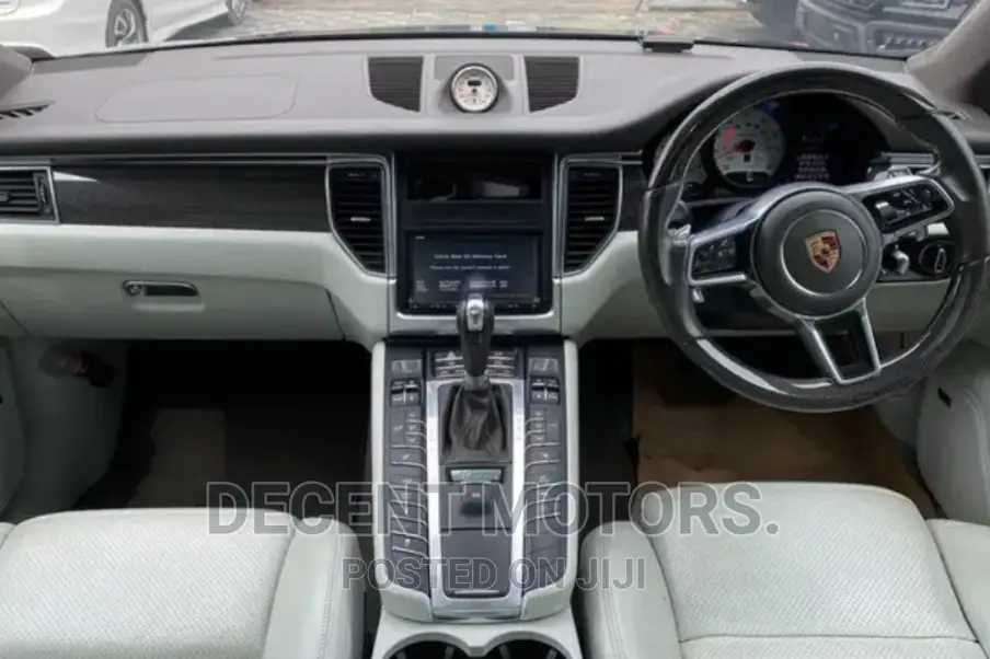 Porsche Macan 2017 Black