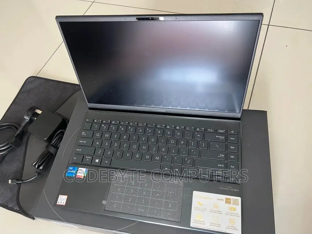 New Laptop Asus ZenBook UX430UA 8GB Intel Core i5 SSD 512GB