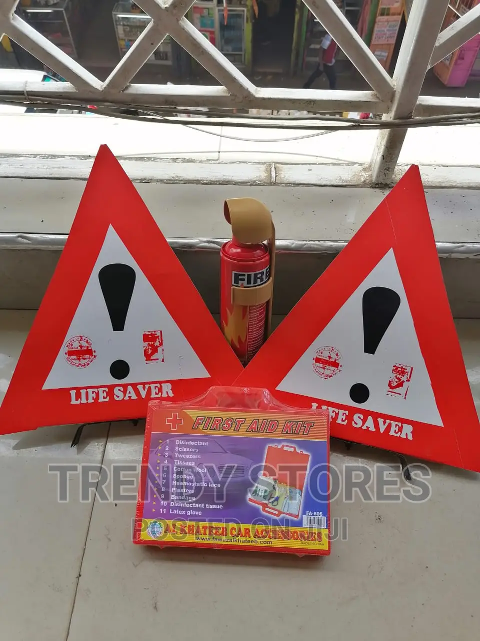 2 Life Saver + Extinguisher + First Aid Kit