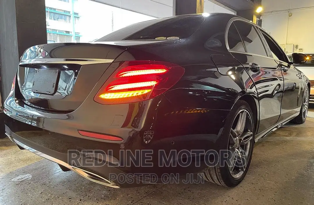 Mercedes-Benz E200 2016 Black